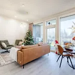 아파트 New 2 Bedroom Close To Arctic Circle