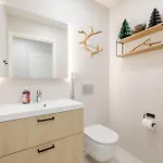 New 2 Bedroom Close To Arctic Circle 아파트 로바니에미