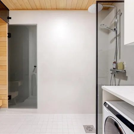 New 2 Bedroom Close To Arctic Circle