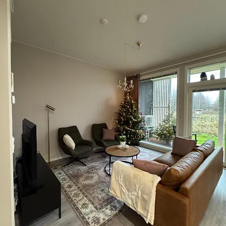 New 2 Bedroom Close To Arctic Circle Apartment
